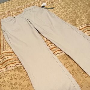 NWT JM Collection Light Beige Chinos, Slim Leg, Curvy Fit, Tummy Panel, 6